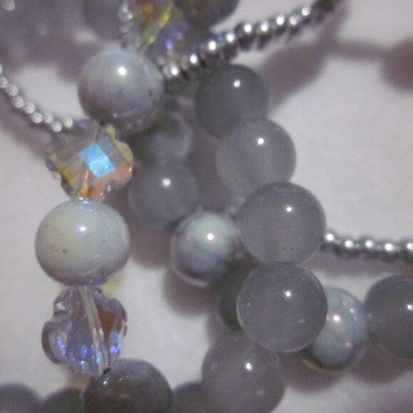 Gray and Silver Bracelet Set. - Picture 4 of 6